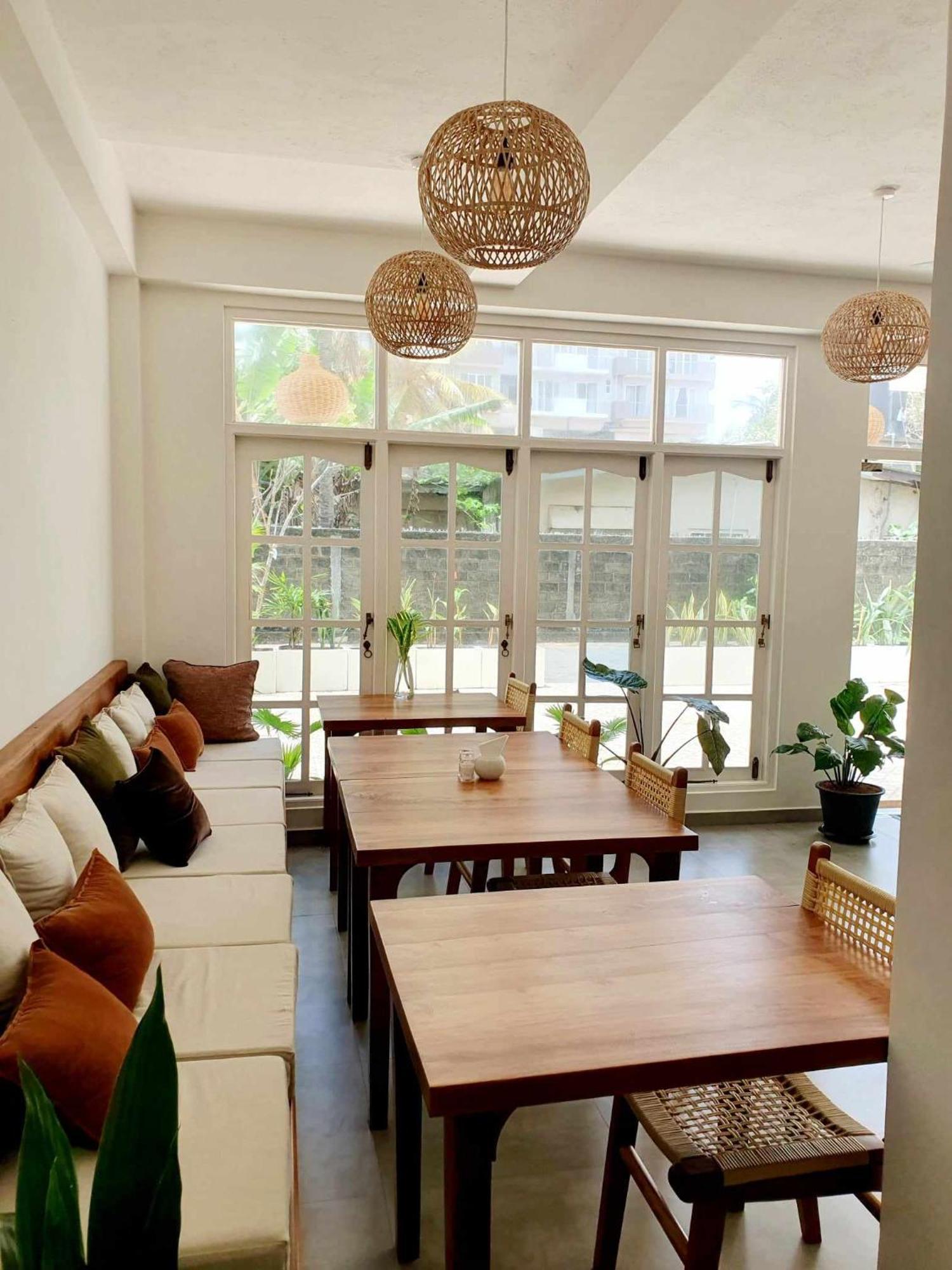 Mountbaylk Hotel Dehiwala-Mount Lavinia Eksteriør billede