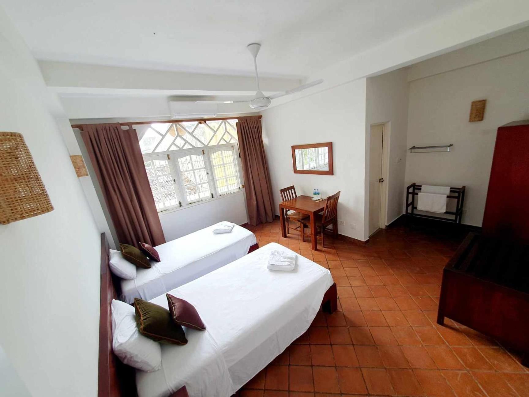 Mountbaylk Hotel Dehiwala-Mount Lavinia Eksteriør billede